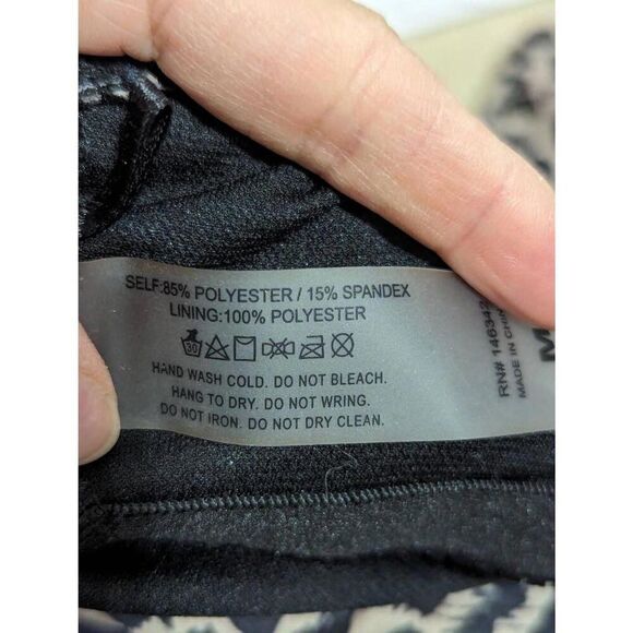 Nicole Miller Women's Black Beige Leopard Print Spot One Piece Swim Suit Medium - Picture 7 of 7